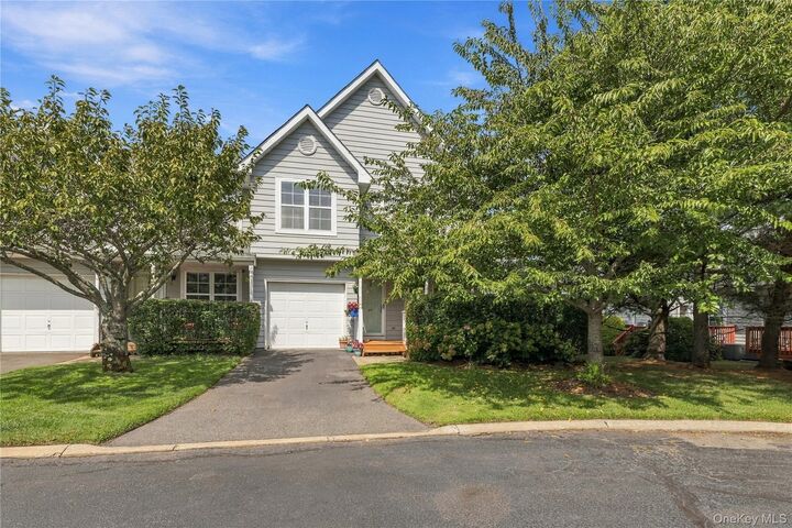 Property Photo:  77 Sunburst Terrace  NY 11722 