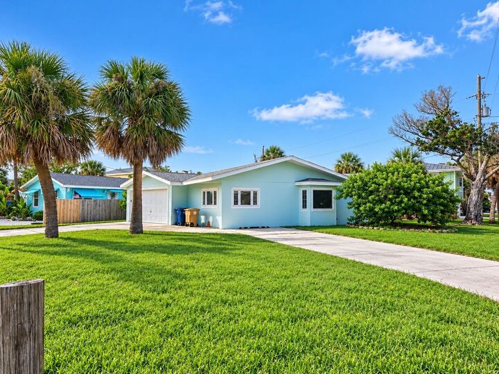 Property Photo:  13401 1st Street E  FL 33708 