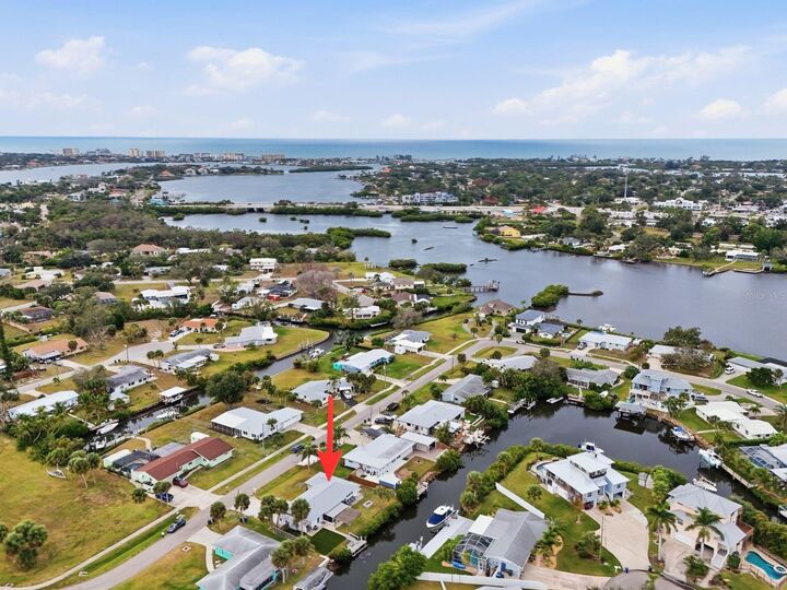Property Photo:  509 Buena Vista Drive  FL 34275 