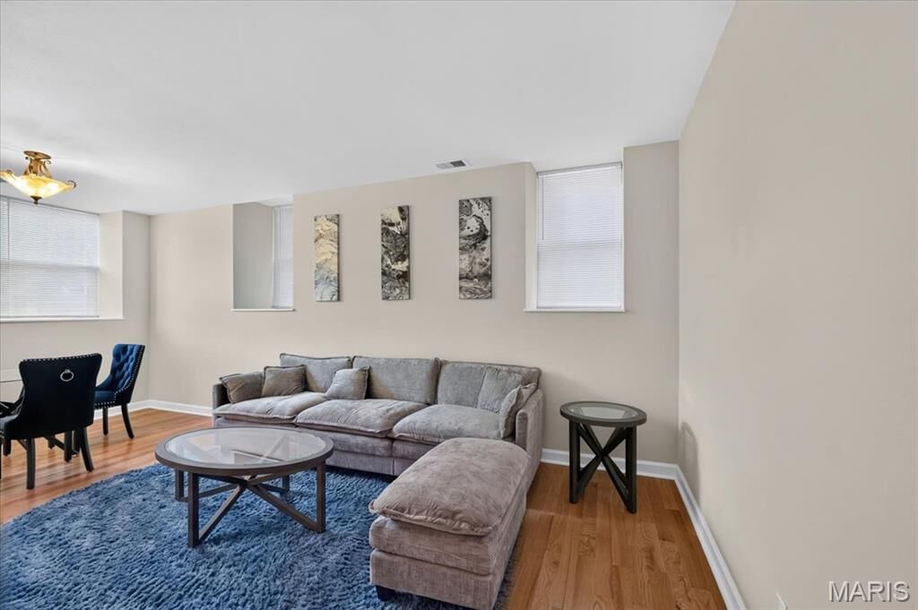 Property Photo:  5630 Pershing Avenue 16  MO 63112 