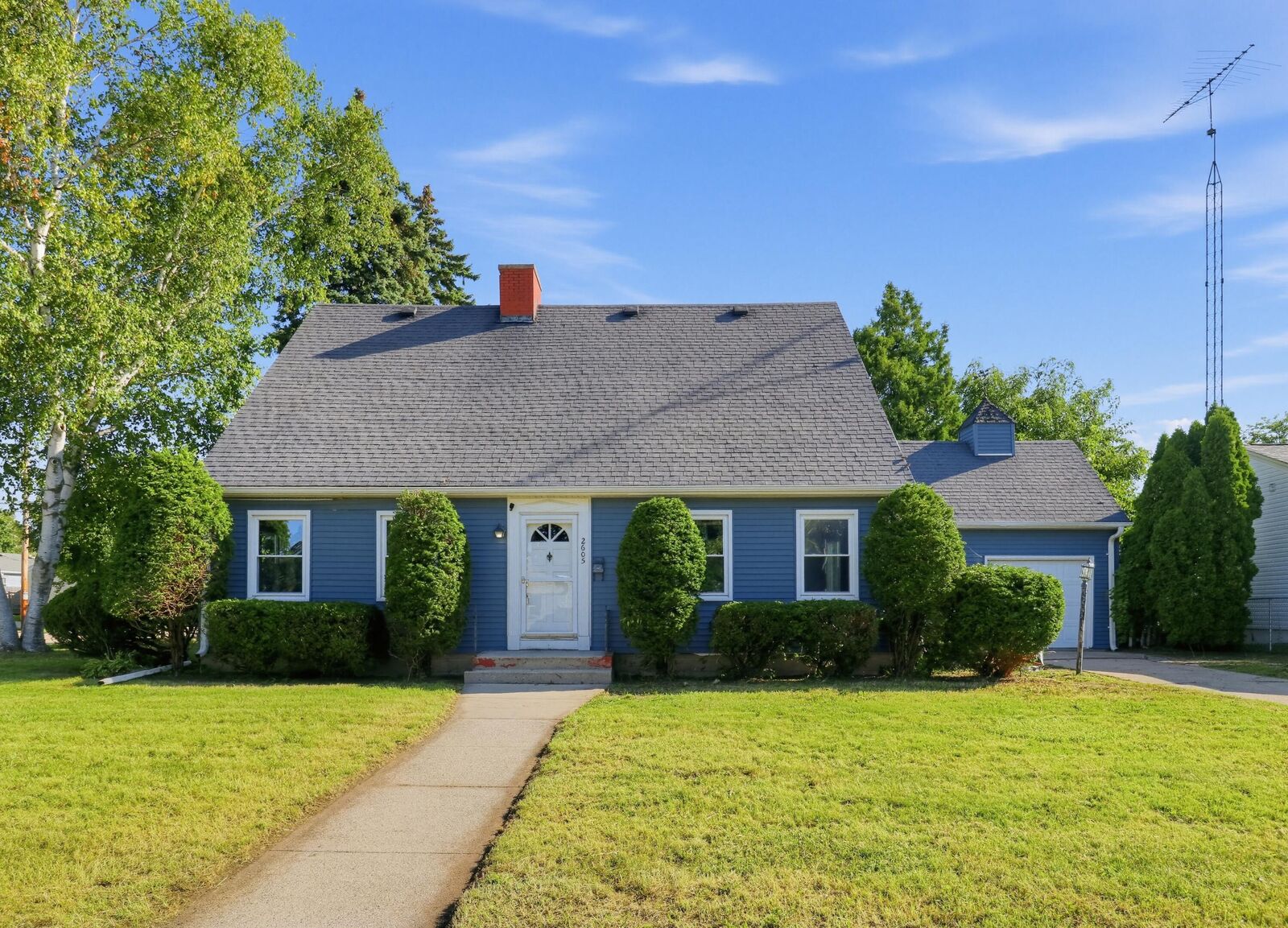Property Photo: 2605 James Blvd WI 53403