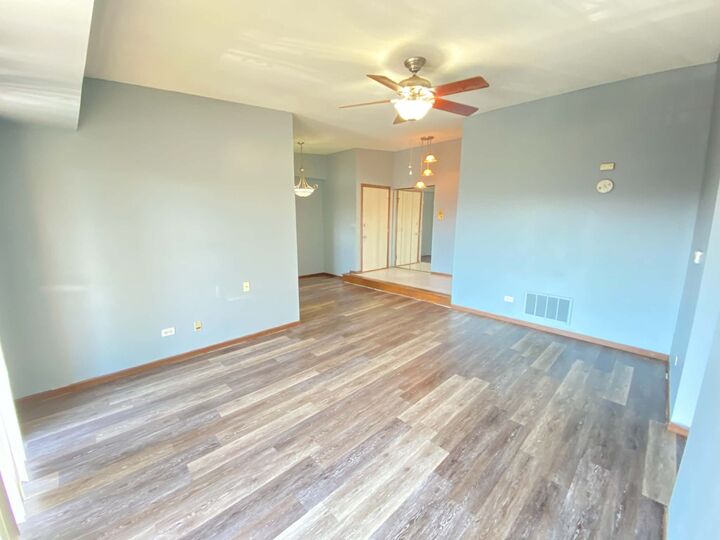 Property Photo: 13933 Laramie Avenue 217 IL 60418