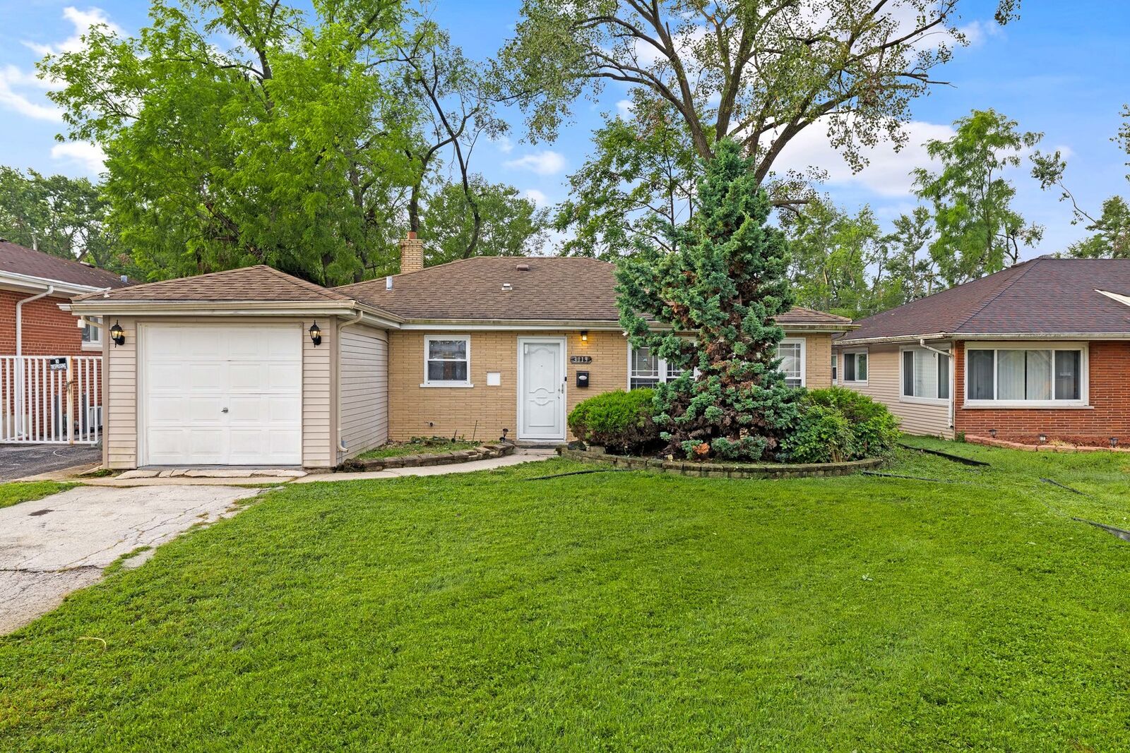 Property Photo: 3119 173rd Street IL 60429