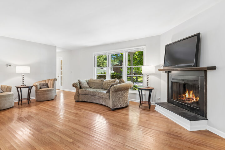 Property Photo: 3 Vigilance Court IL 60440