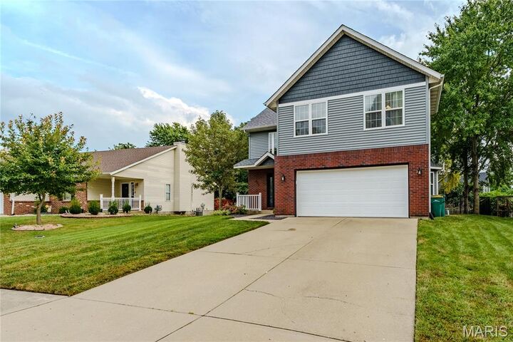 Property Photo:  622 Rain Hollow Drive  IL 62269 