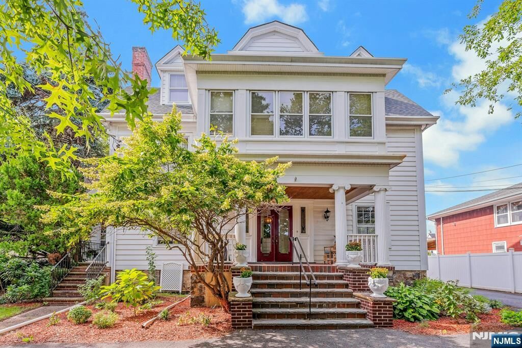 Property Photo:  111 Grand Place  NJ 07032 