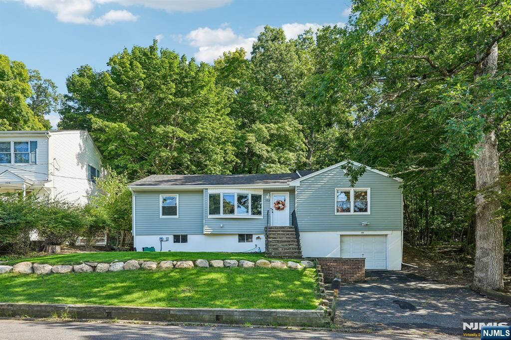 Property Photo:  102 Hiawatha Boulevard  NJ 07436 