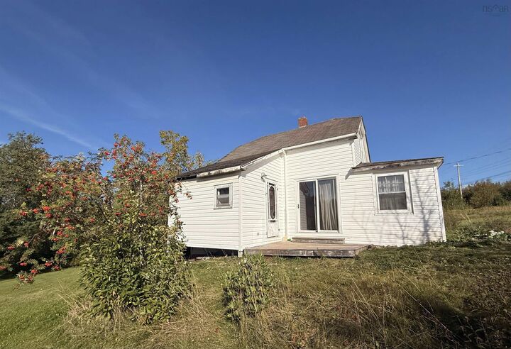 Property Photo:  104 North Street  NS B0M 1X0 