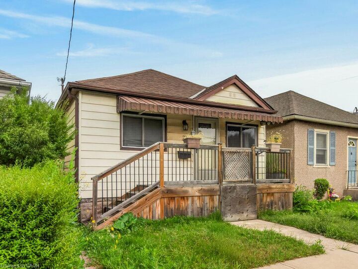 Property Photo:  23 Harrison Avenue  ON L8H 2Z8 