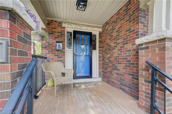 Property Photo:  282 Province Street S  ON L8K 2L7 