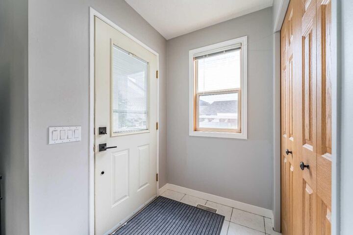 Property Photo:  40 Fonda Crescent SE  AB T2A 5S6 