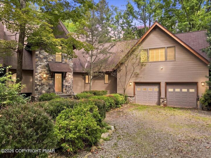 Property Photo:  131 Ski Haven Drive  PA 18326 