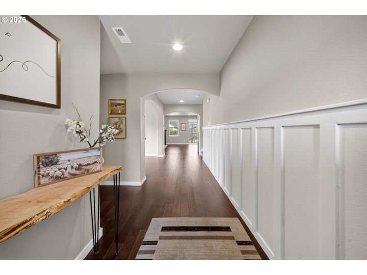 Property Photo:  2862 Lucia Ct  OR 97321 