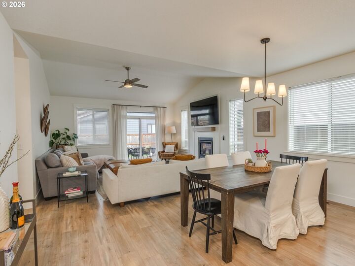 Property Photo: 2893 4th St OR 97032