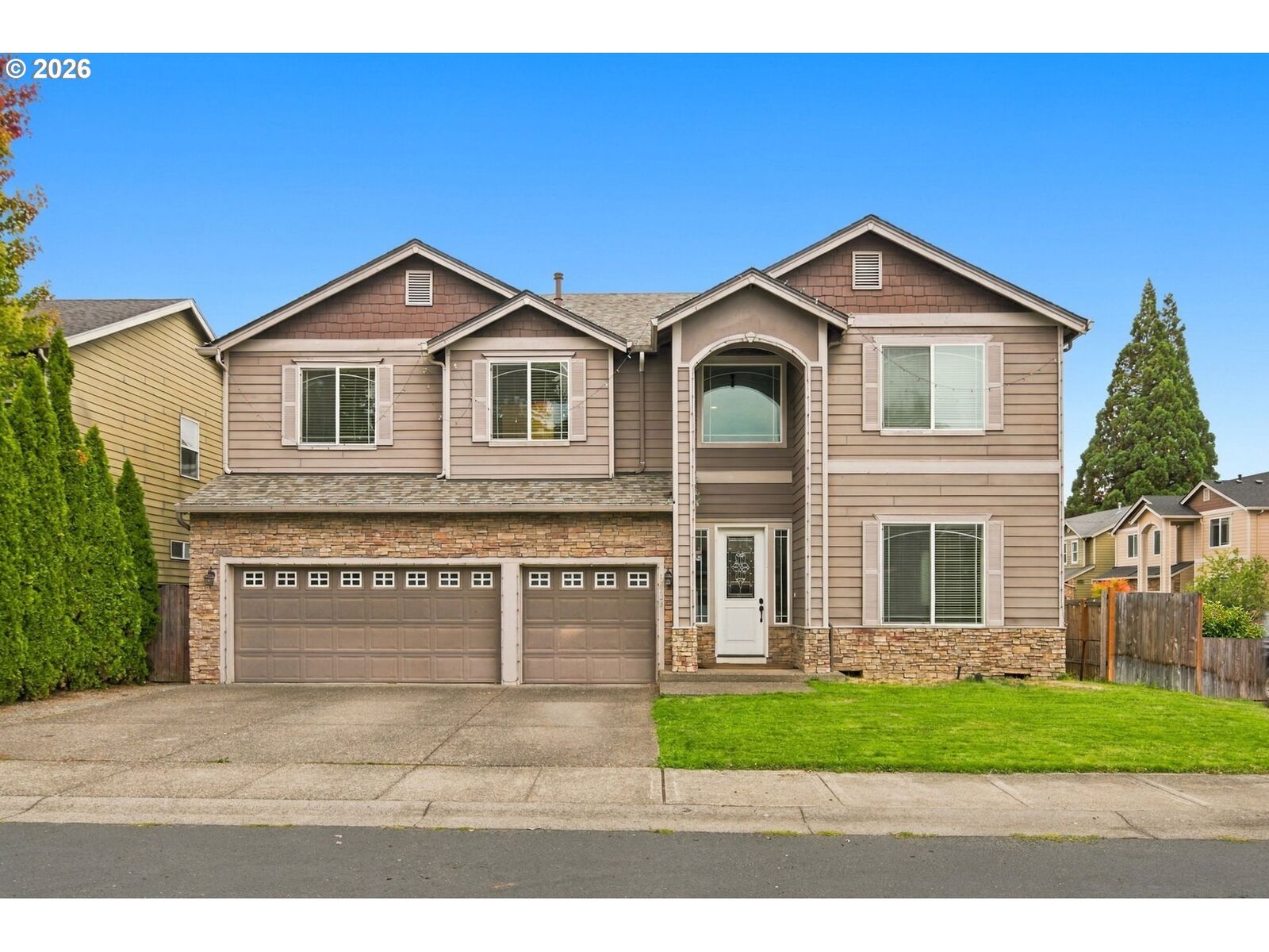 Property Photo: 12703 NE 11th Pl WA 98685