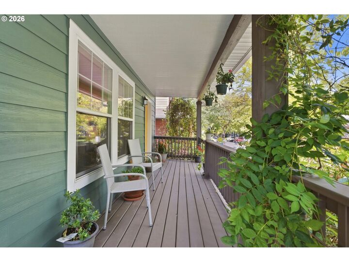 Property Photo:  9307 N Haven Ave  OR 97203 