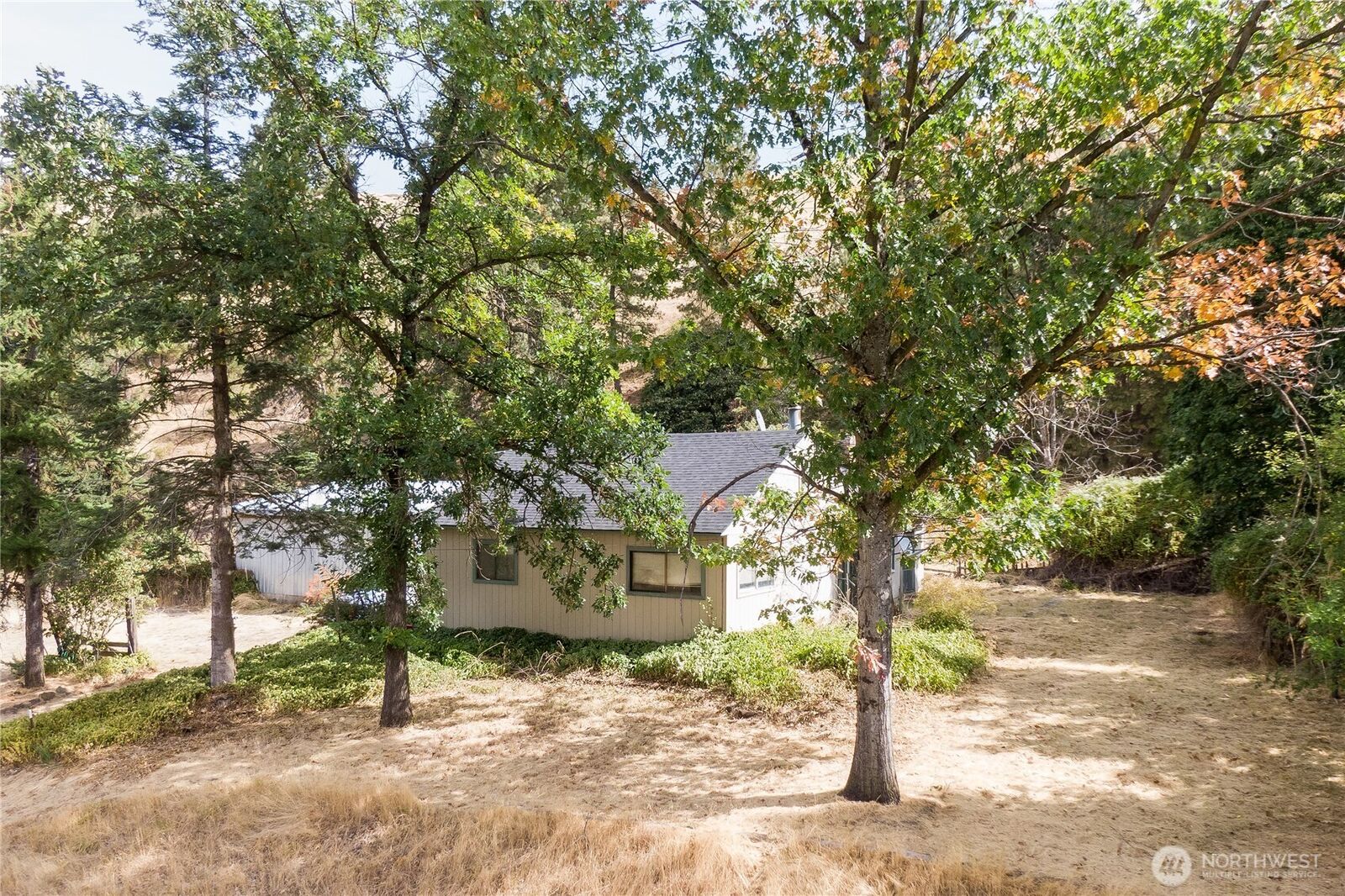 Property Photo: 8117 Mill Creek Road WA 99362