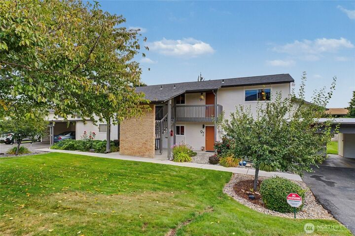 Property Photo: 107 Schafer St 9B WA 98801