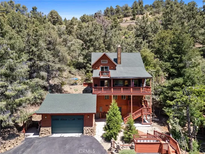 Property Photo:  1832 Matterhorn Drive  CA 93222 