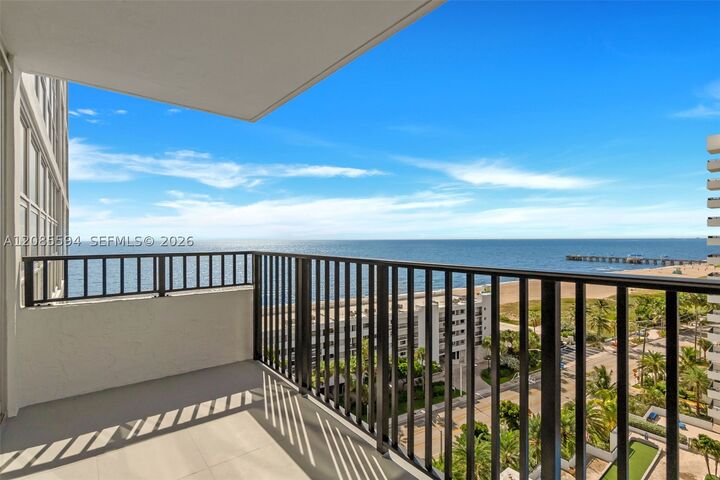 Property Photo: 531 N Ocean Blvd 1510 FL 33062
