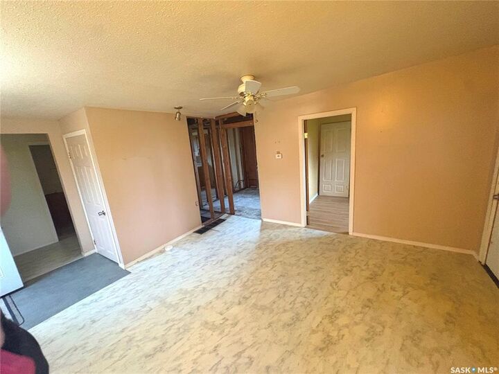 Property Photo:  466 Okanese Avenue S  SK S0G 1S0 