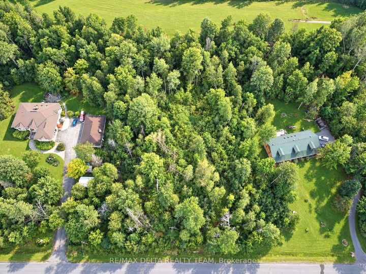 Property Photo:  4595 Whispering Willow Drive  ON K4B 1J1 