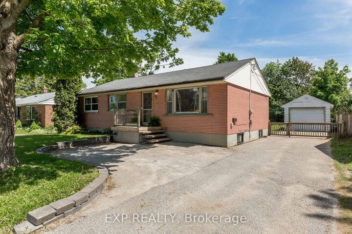 Property Photo:  93 North Street W  ON L3V 3S7 