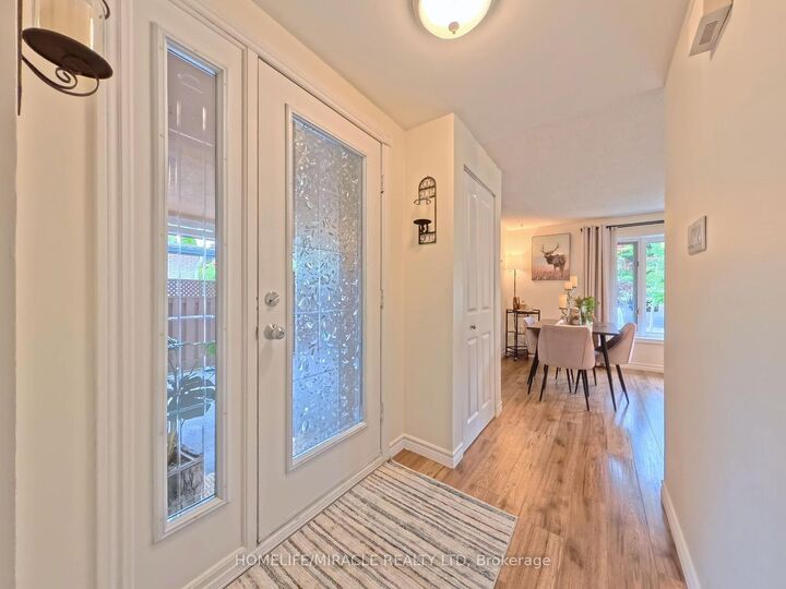 Property Photo:  380 Grangewood Drive  ON N2K 2E6 