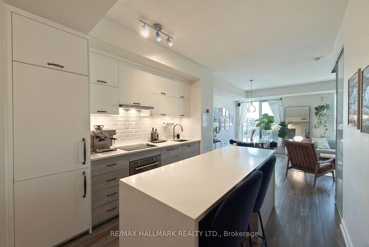 Property Photo:  106 Dovercourt Road 614  ON M6J 3C3 