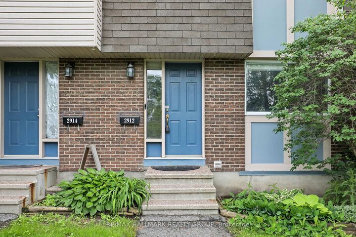 Property Photo:  2912 Fairlea Crescent  ON K1V 8T7 