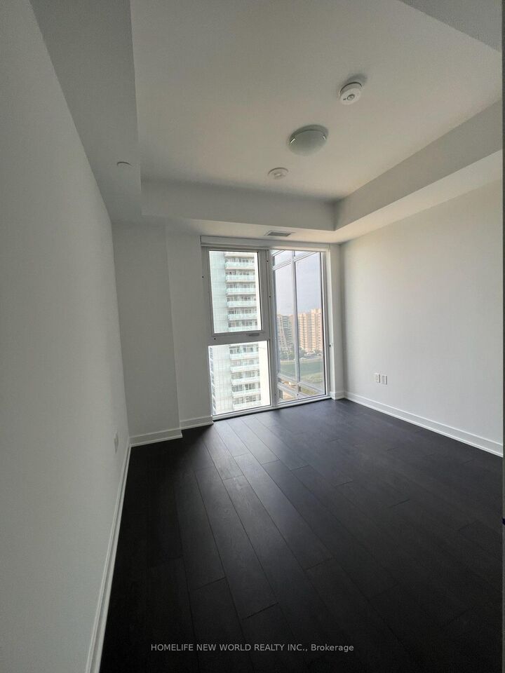 Property Photo: 105 Oneida Crescent S 1209 ON L4B 0H6