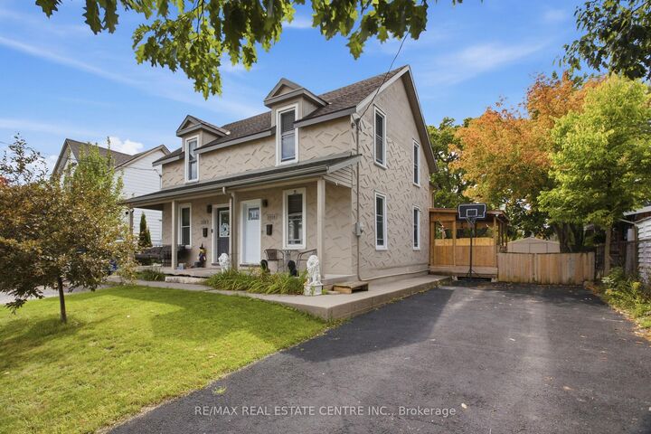 Property Photo:  1108 Queenston Road  ON N3H 3K9 
