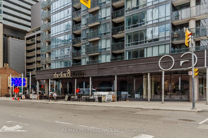 Property Photo:  295 Adelaide Street W 522  ON M5V 0L4 