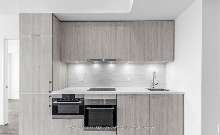 Property Photo:  15 Queens Quay E 1901  ON M5E 0C5 