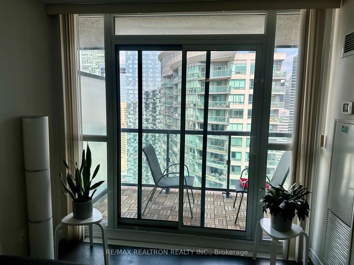 Property Photo:  19 Grand Trunk Crescent 3805  ON M5J 3A3 