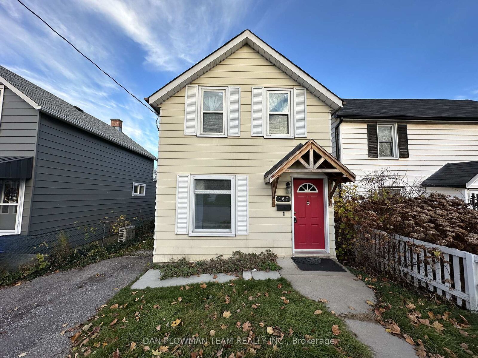 Property Photo:  167 Nassau Street  ON L1J 4A6 