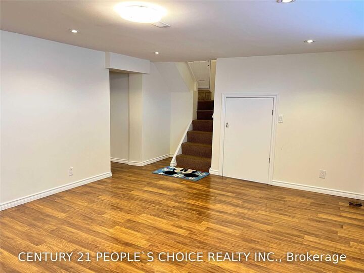 Property Photo:  10 Golfhaven Drive Lwr Lvl  ON M1G 2C9 