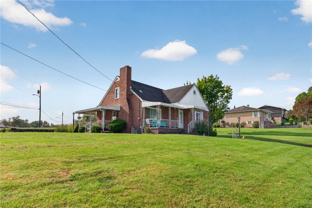 Property Photo: 1005 Josephine St PA 15417