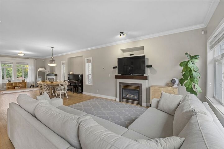 Property Photo:  6679 193 Street  BC V4N 0C1 