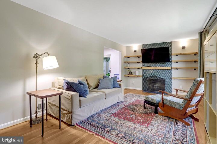 Property Photo:  5510 Kings Park Drive  VA 22151 
