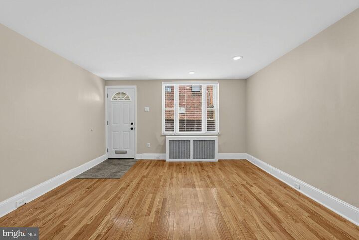 Property Photo:  2405 S Warnock Street  PA 19148 