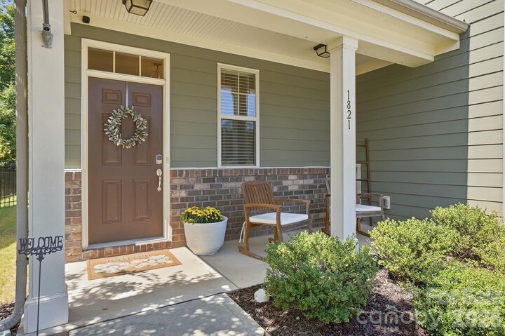 Property Photo:  1821 Shelbourne Way  SC 29707 