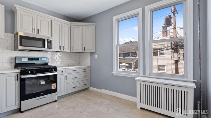 Property Photo:  19 Newfield Street  NJ 07017 