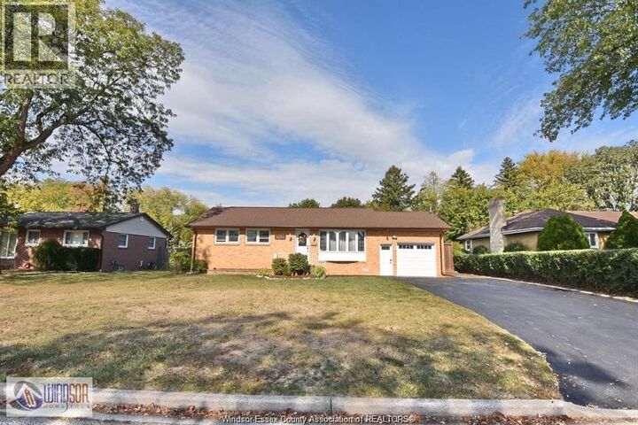 Property Photo:  1050 Scofield  ON N9G 1L7 