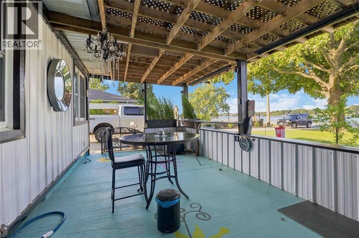 Property Photo:  1980 St Clair Parkway  ON N7T 7H5 