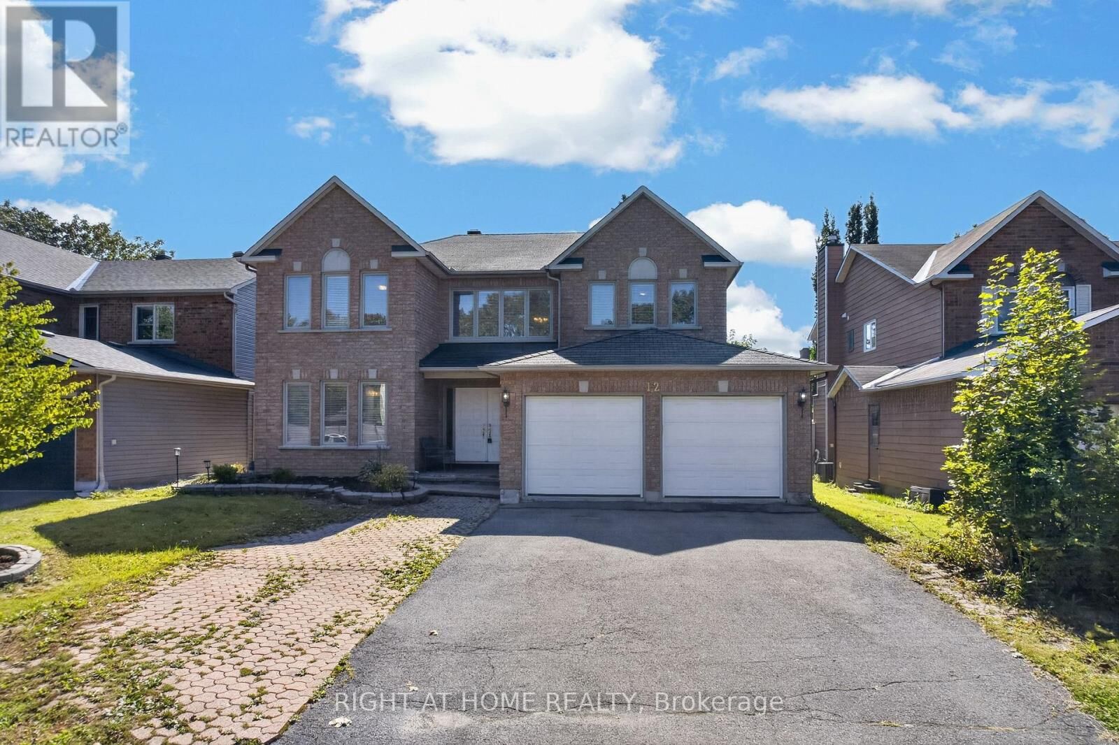 Property Photo:  12 Baslaw Drive  ON K1G 5J8 