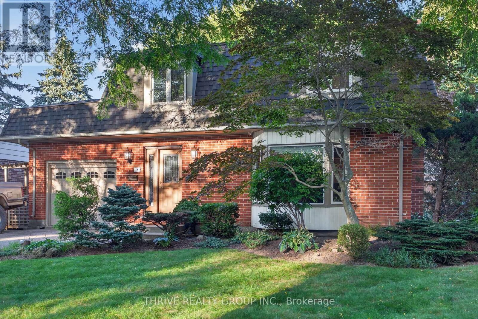 Property Photo:  18 Rexway Road  ON N6G 3C3 