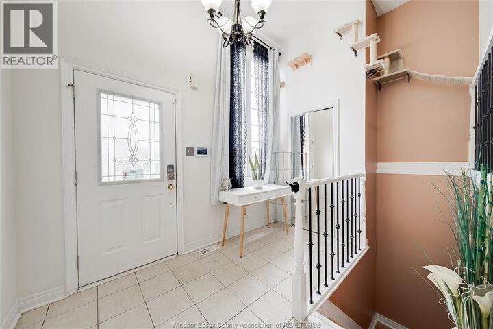 Property Photo: 1565 Heatherglen ON N8N 5B5