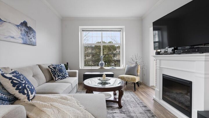 Property Photo:  17712 57A Avenue 213  BC V3S 1J1 