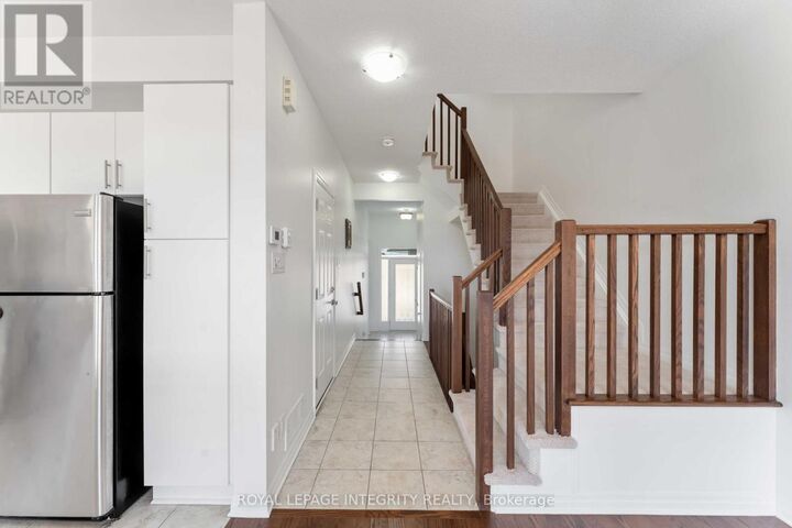 Property Photo:  521 Rioja Street  ON K2S 0H8 